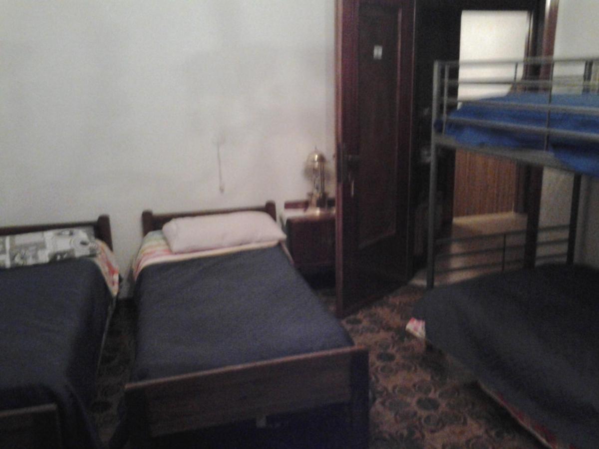 Lontani Da Casa Bed & Breakfast Borgofranco d'Ivrea ภายนอก รูปภาพ